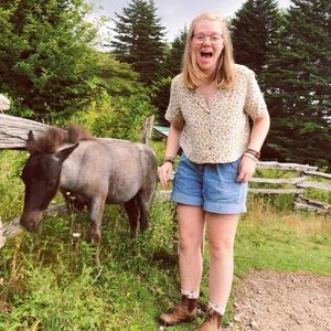 Meet your Posher, Catie